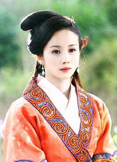 整容毁掉事业的女明星_张檬整容前后对比_娱乐圈没整过容的明星