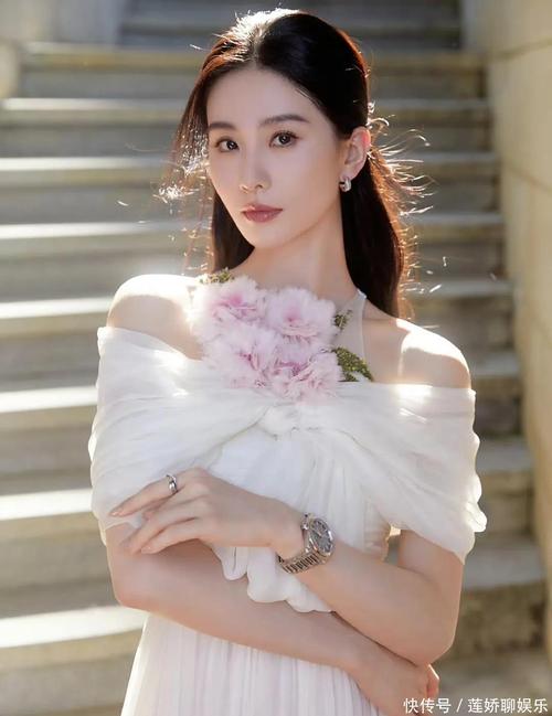 鼻梁宽的男明星_宽鼻梁的女明星_鼻梁宽的女人有福气吗