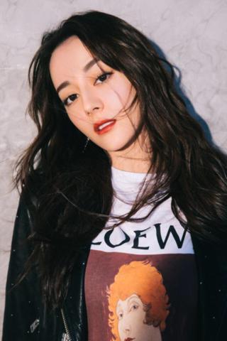 Angelababy皮衣时尚风格_女明星皮衣穿搭_女明星皮草搭配