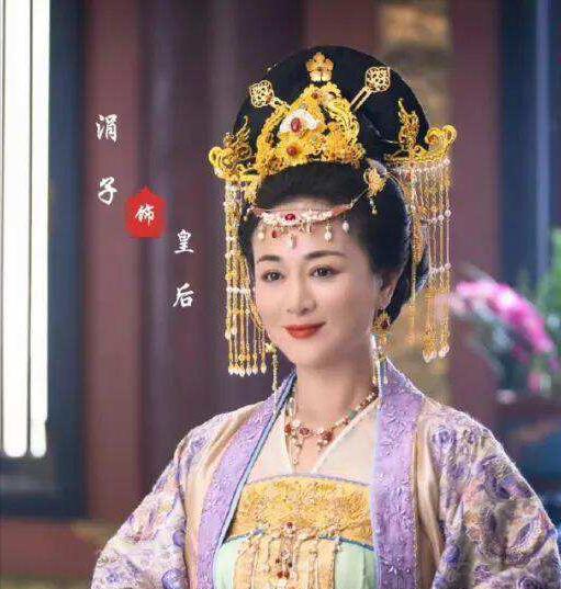 脸大显气质女星_韩国脸大女明星_大脸气质中年女星